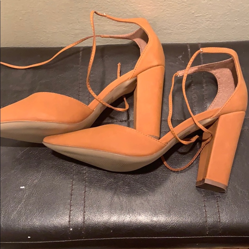 Shoes - Picture 3 of 3